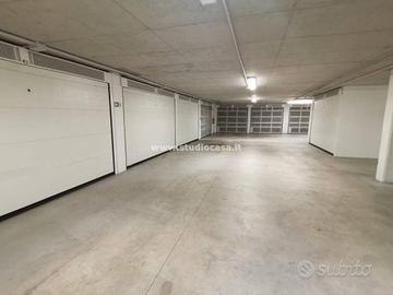 Box / Garage di 77 m² a Rovereto
