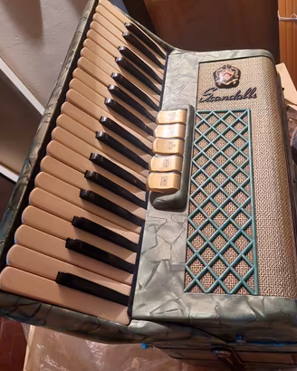 Fisarmonica Scandalli anni 50.