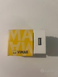 Presa USB VIMAR serie PLANA