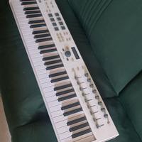 ARTURIA KeyLab Essential White tastiera MID USB 61