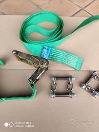 Cinghia a cricchetto.