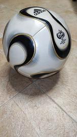 Pallone mondiali 2006 - pochissimi pezzi online