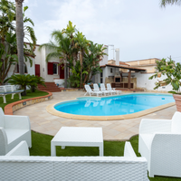 Villa con piscina da favola a Triscina