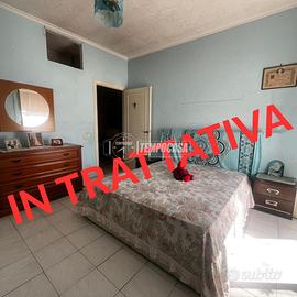 AMPIO TRILOCALE CON BALCONI