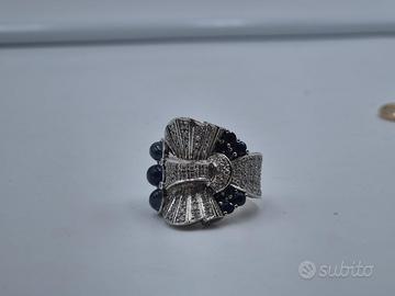 FASCIONE ORO BIANCO ZAFFIRI E DIAMANTI
