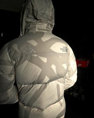 Giacca KAWS x The North Face Retro 1996 Nuptse