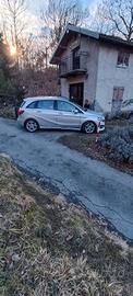 Mercedes B180d