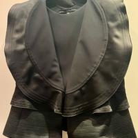 Gilet in pura seta nera Gianfranco Ferré (nuovo)