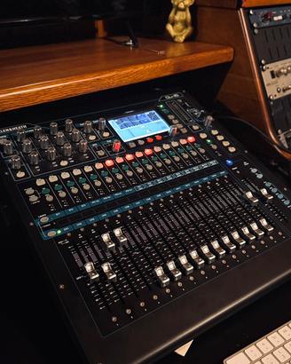 Allen & Heat Q 16 Chrome - Mixer Digitle + F. Case