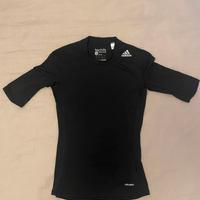 Maglietta Techfit Adidas (Uomo - taglia S)