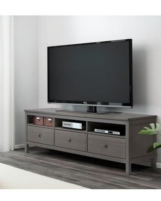 serie mobili TV Hemnes Ikea + tavolo col grigio
