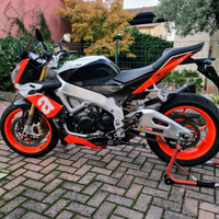 Aprilia Tuono v4 APRC