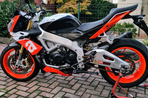 Aprilia Tuono v4 APRC