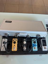 Pedali chitarra con custodia