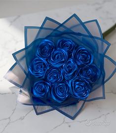 Mazzo di 11 rose blu