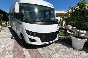 RAPIDO Serie 8 2020 896 F