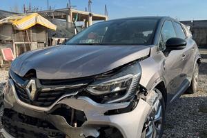 Renault Captur Hybrid Sinistrata Incidentata
