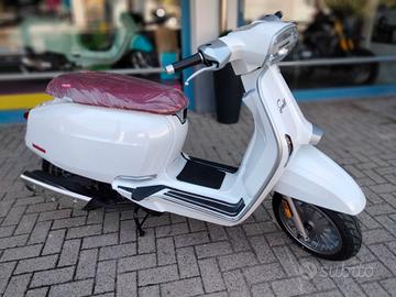 Lambretta V 125 Special 2025