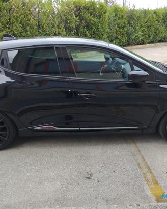 Renault Clio 5 Porte RS Trophy 220cv
