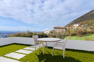 VILLA A SCHIERA A SANT'AMBROGIO DI VALPOLICELLA