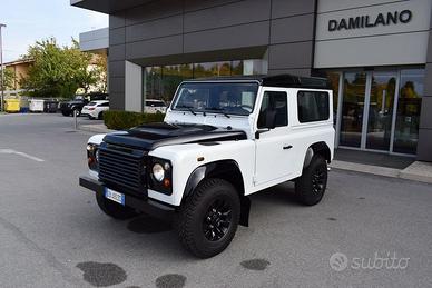 Land Rover Defender 90 2.2 TD4 Station Wagon ...