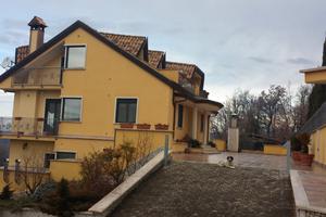 Bilocale arredato in villa