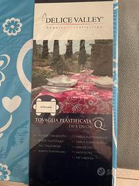 Tovaglia plastificata rettangolare per 6