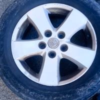 cerchi gommati freemont