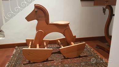 cavallino a dondolo in legno anni '60