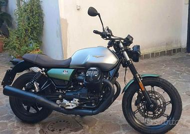 Moto Guzzi V7 IV Centenario 850