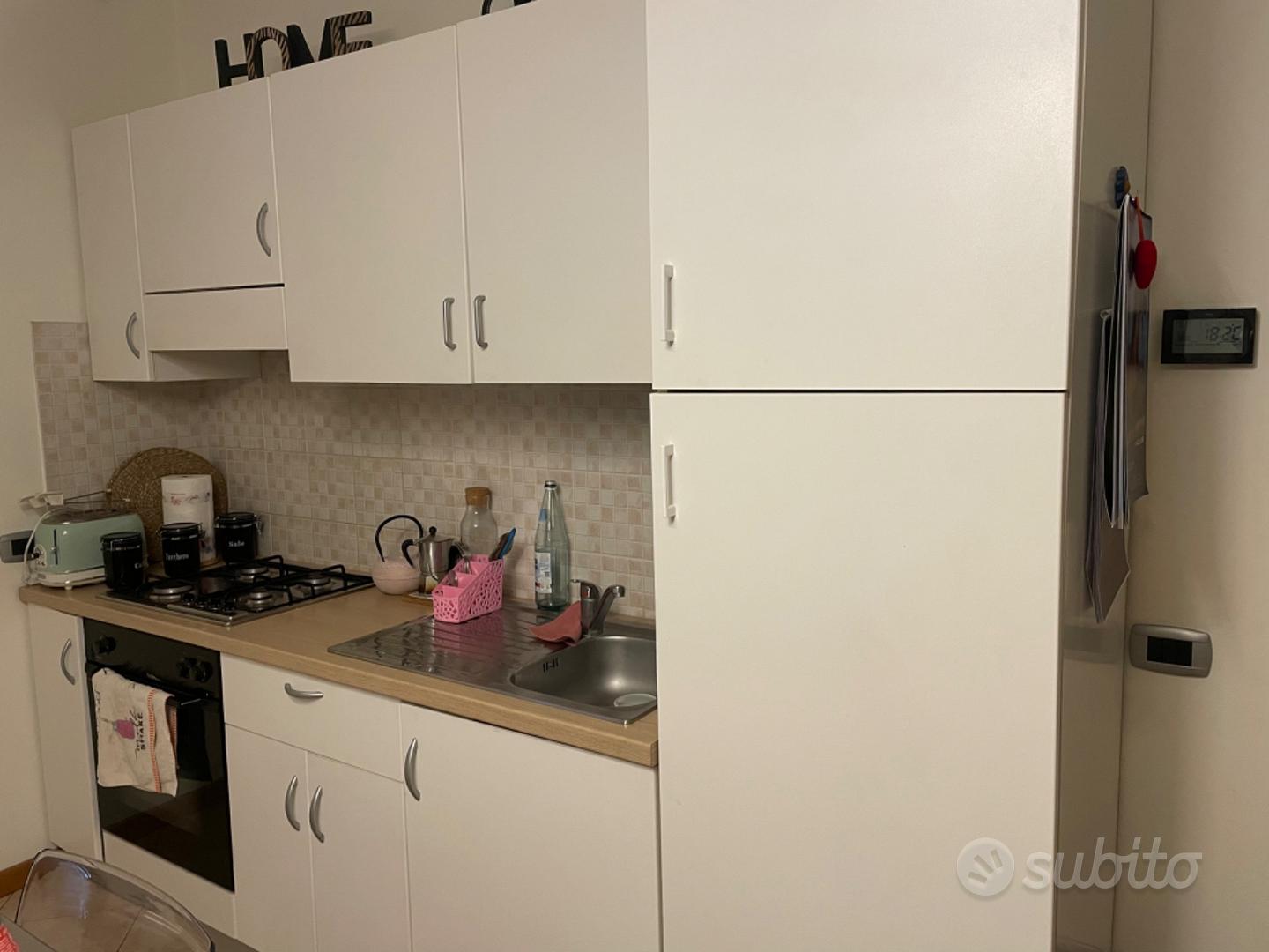 Cucina usata bianca Arredamento e Casalinghi In vendita a Treviso