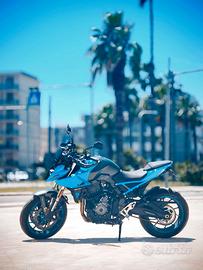 Suzuki gsx 8s 2023