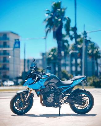 Suzuki gsx 8s 2023