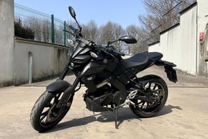 YAMAHA MT 125
