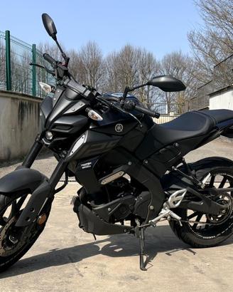 YAMAHA MT 125