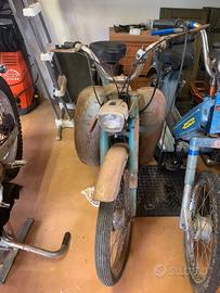 Moto d'epoca a marce motore da sistemare