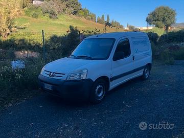 Furgone peugeot ranch