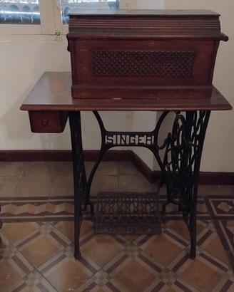 macchina da cucire Singer d'epoca