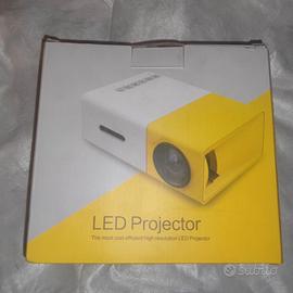 MINI PROIETTORE NUOVO