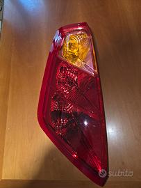 Fanale Post.  Fiat Grande Punto 