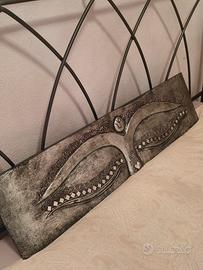 Decoro etnico in legno