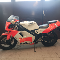 Yamaha TZR 125 Red rocket