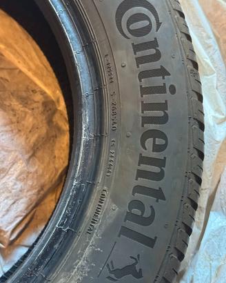 Pneumatici 4 Stagioni 175/65 R14 82T Continental