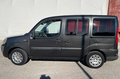 Doblo 5 posti benzina metano