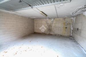 AUTORIMESSA A TERNO D'ISOLA