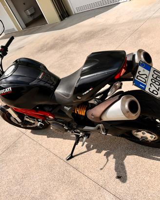 Ducati Monster 796