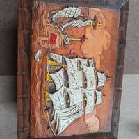 bauletto in legno decorato