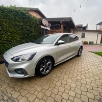 Ford focus st line