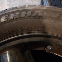 Gomme invernali con cerchi in lega 195/60 R15 88T