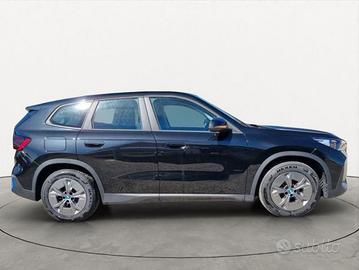 BMW iX1 xDrive 30